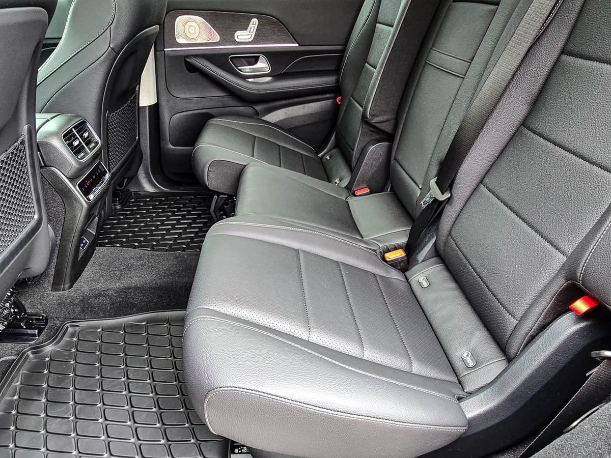 2026 Mercedes-Benz GLS 29