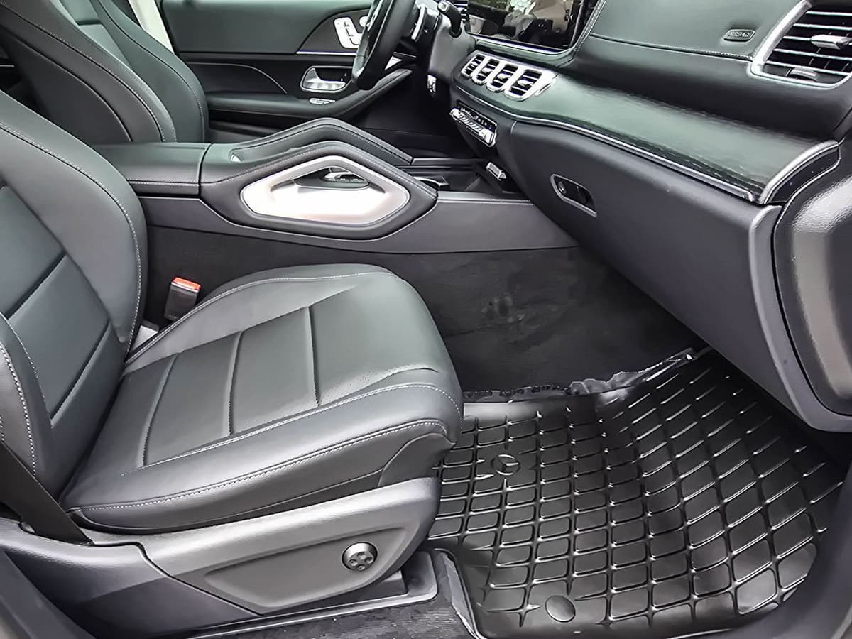 2026 Mercedes-Benz GLS 43