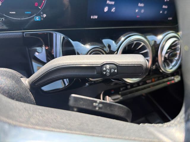 2025 Mercedes-Benz GLA 23