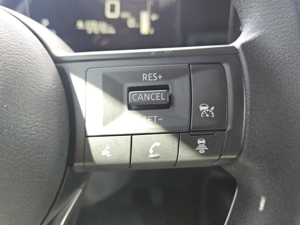 2025 Nissan Kicks 9
