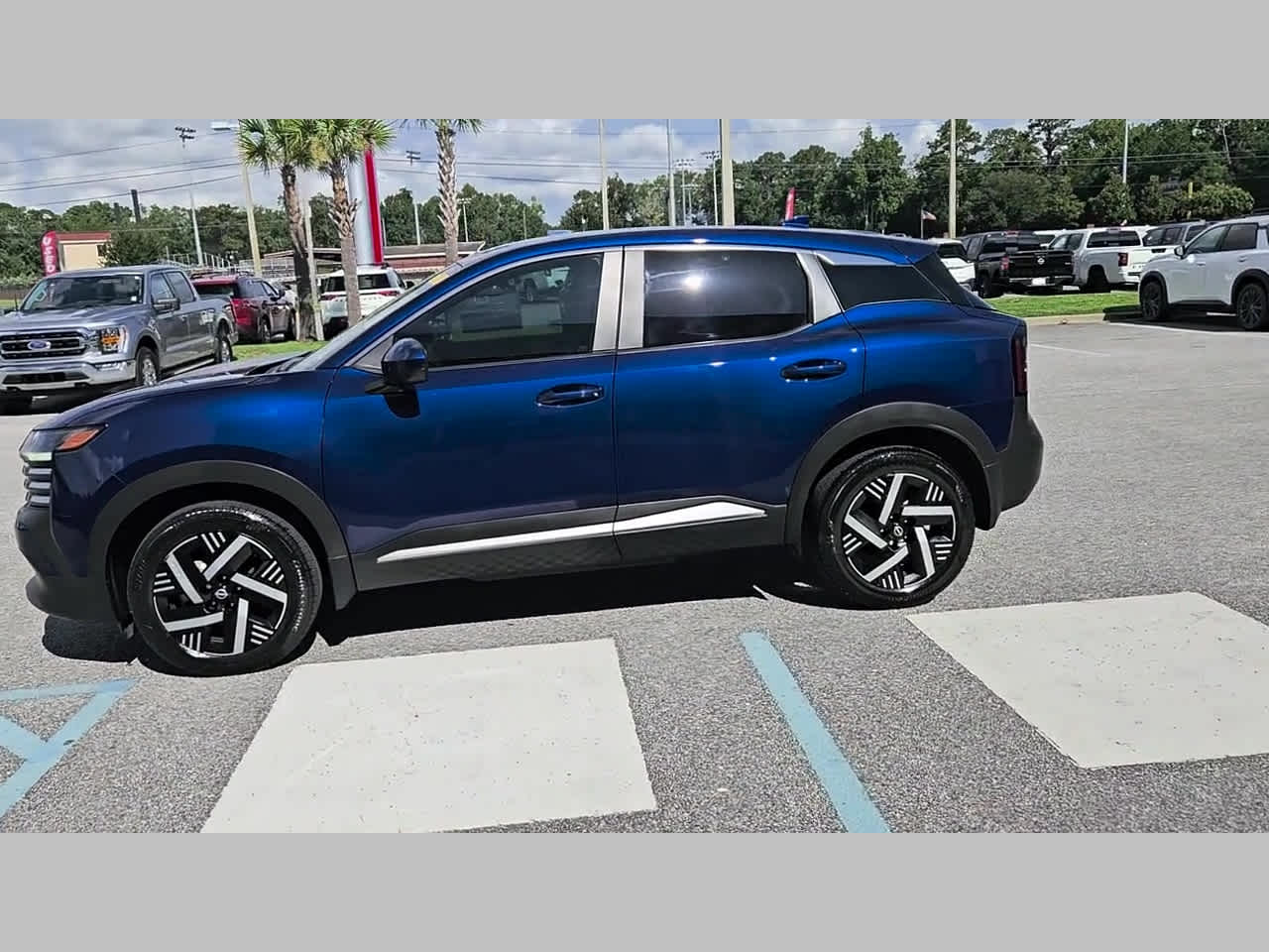 2025 Nissan Kicks 25