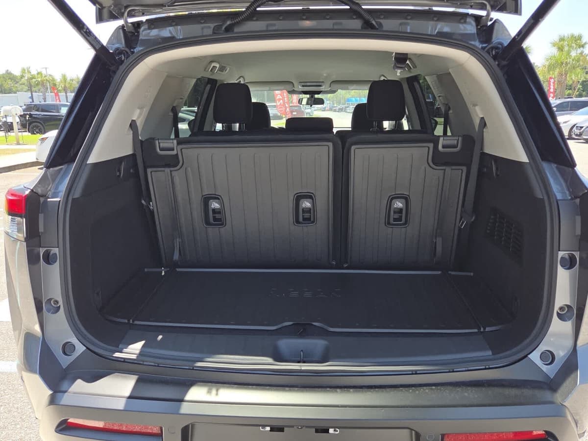 2026 Nissan Pathfinder 6
