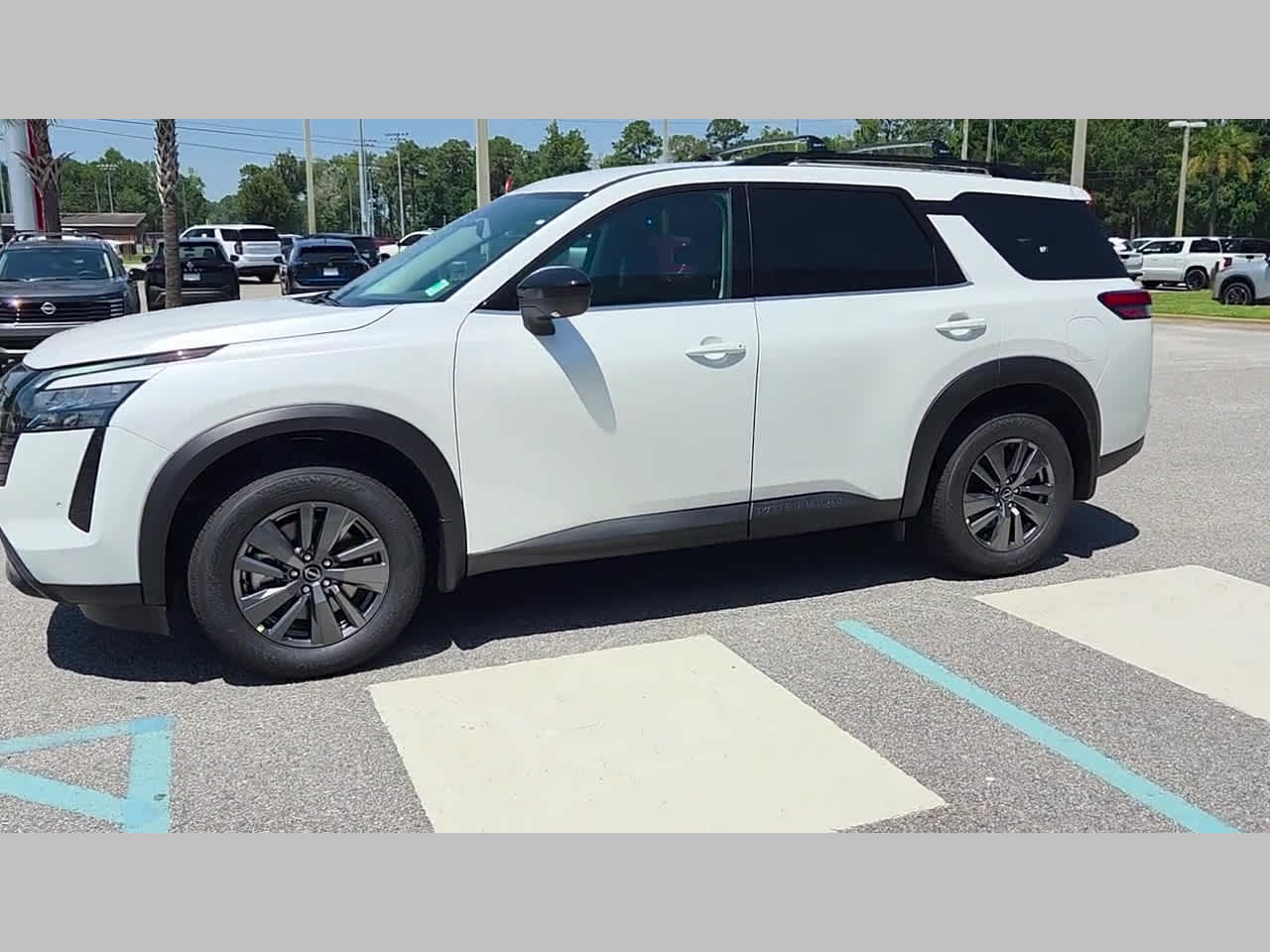 2026 Nissan Pathfinder 23