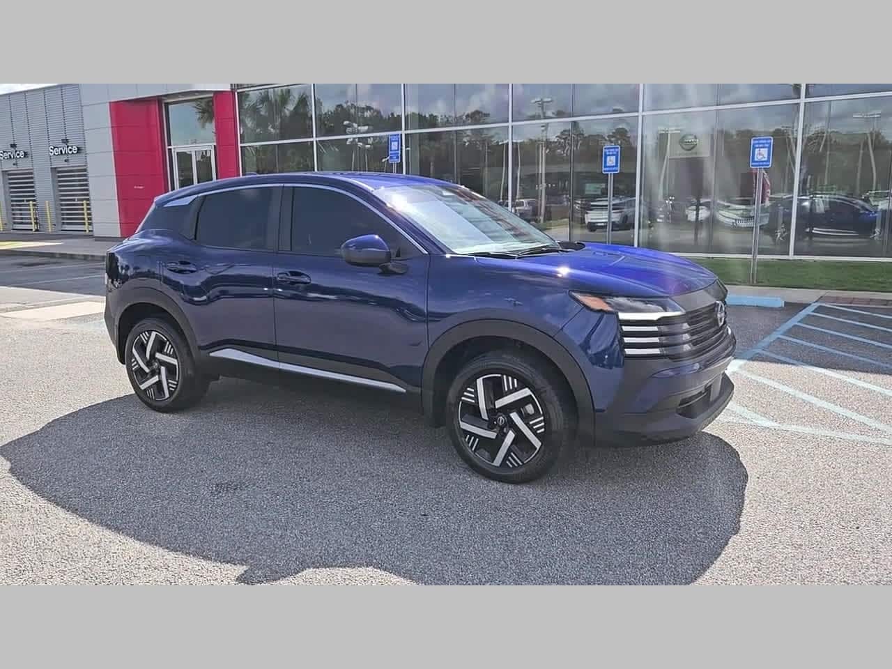 2025 Nissan Kicks 35