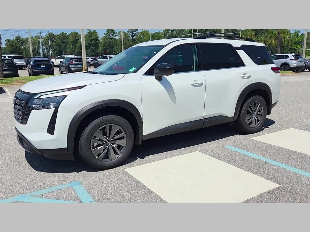 2026 Nissan Pathfinder 22