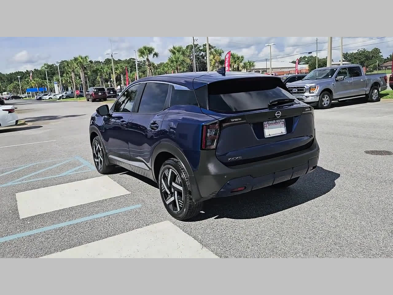 2025 Nissan Kicks 28