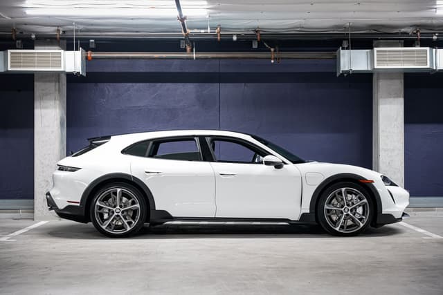 2023 Porsche Taycan