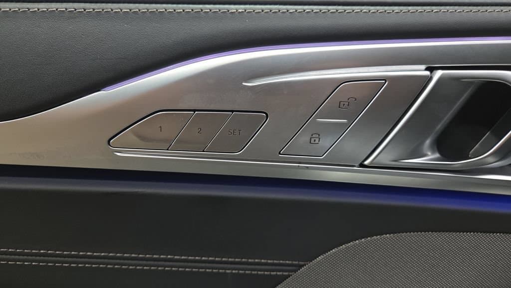 2025 BMW 8 Series 7