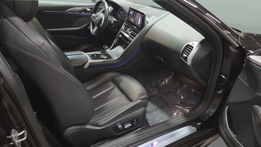2025 BMW 8 Series 24