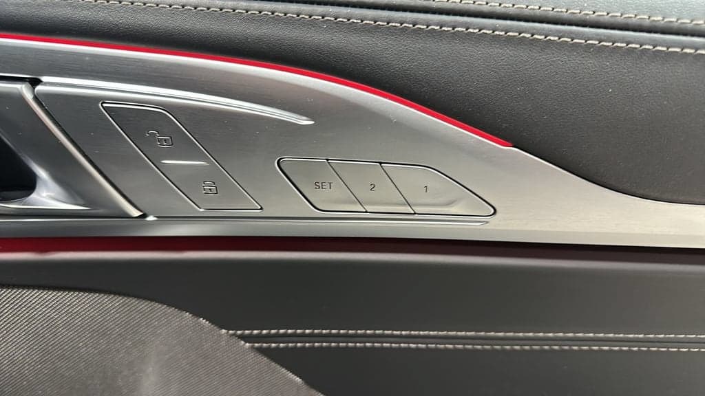 2025 BMW 8 Series 34