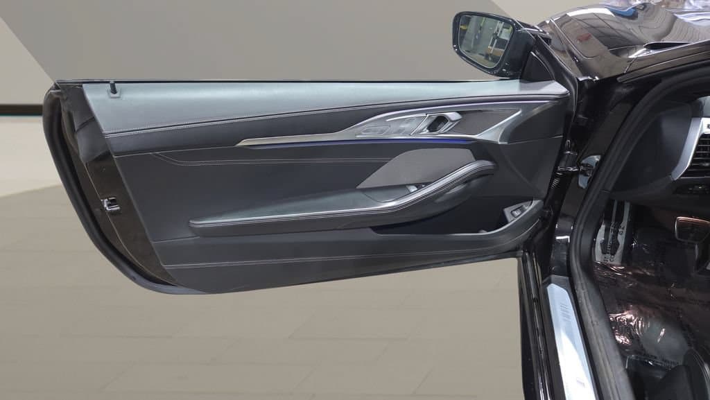2025 BMW 8 Series 6