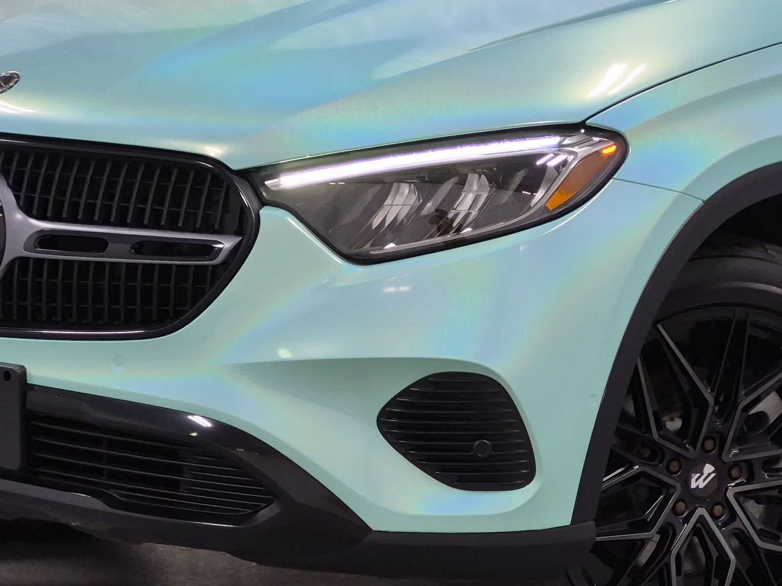 2025 Mercedes-Benz GLC 10