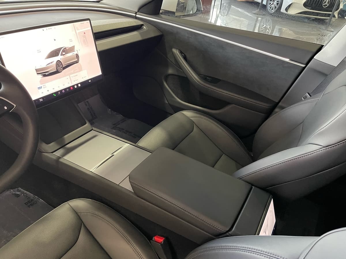 2025 Tesla Model 3 27