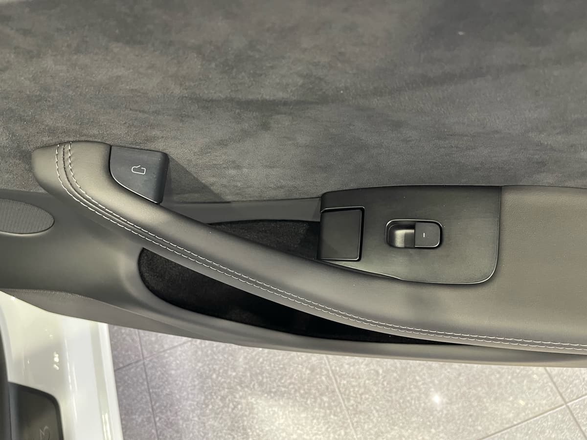 2025 Tesla Model 3 37