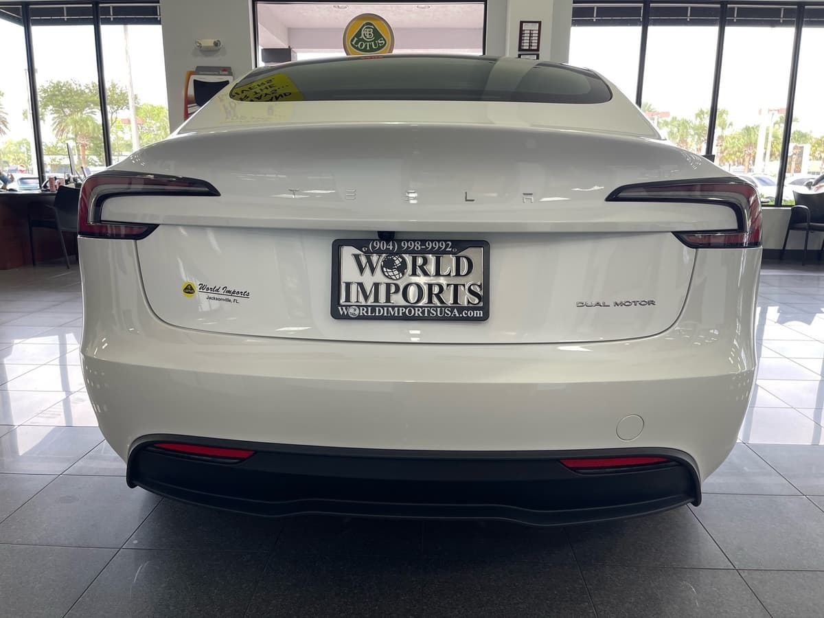 2025 Tesla Model 3 5