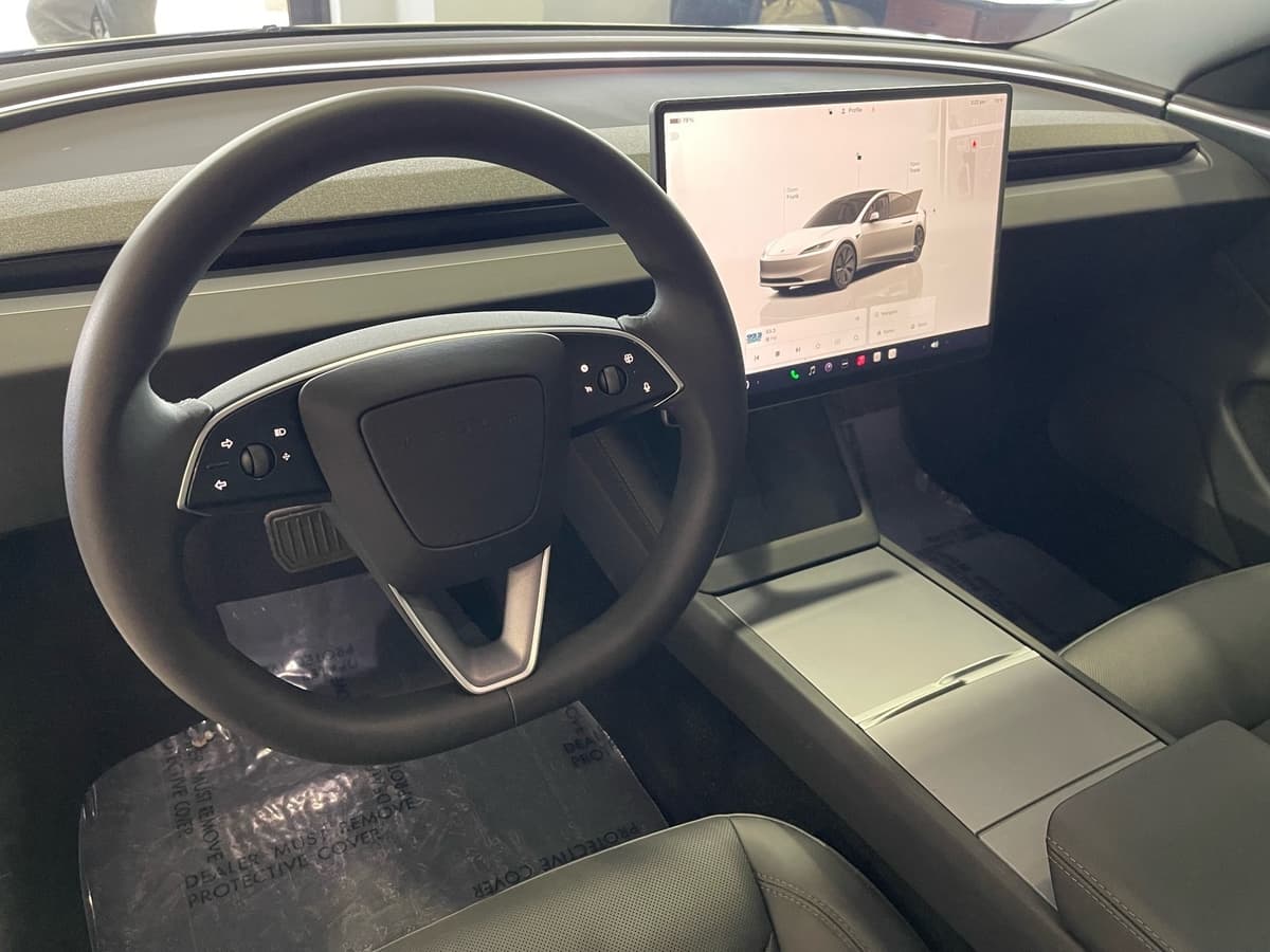 2025 Tesla Model 3 28