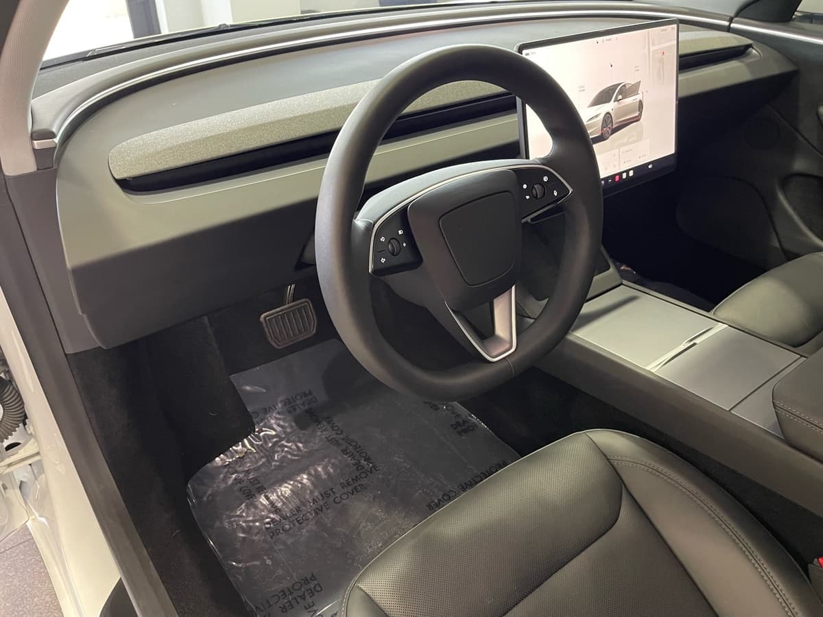 2025 Tesla Model 3 24