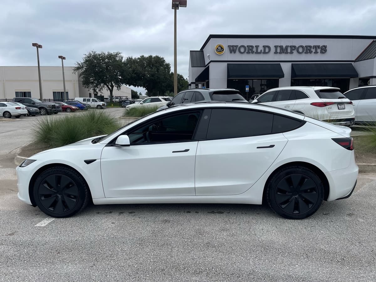 2025 Tesla Model 3 52
