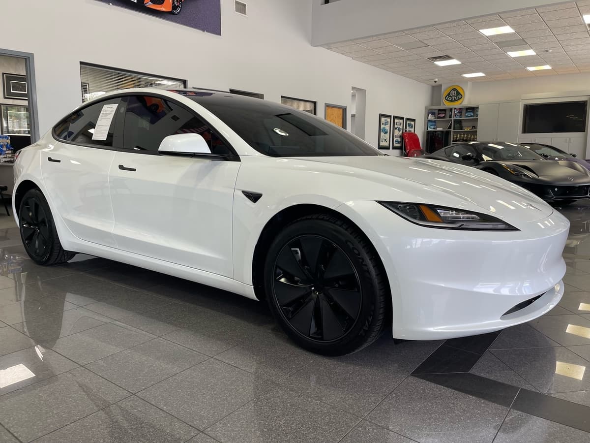 2025 Tesla Model 3 8