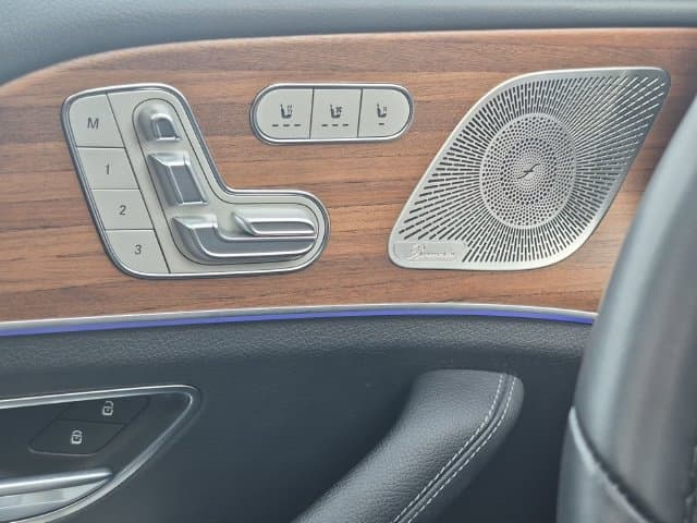 2025 Mercedes-Benz GLE 17