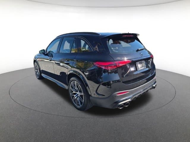 2025 Mercedes-Benz GLC 6