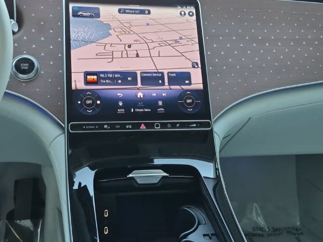 2025 Mercedes-Benz EQE SUV 12