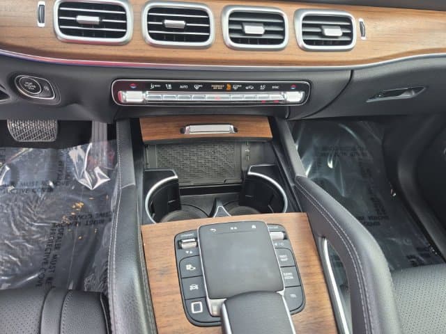 2025 Mercedes-Benz GLE 12
