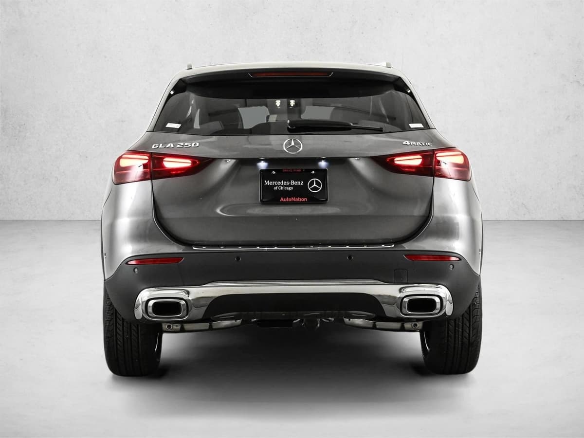 2026 Mercedes-Benz GLA 5