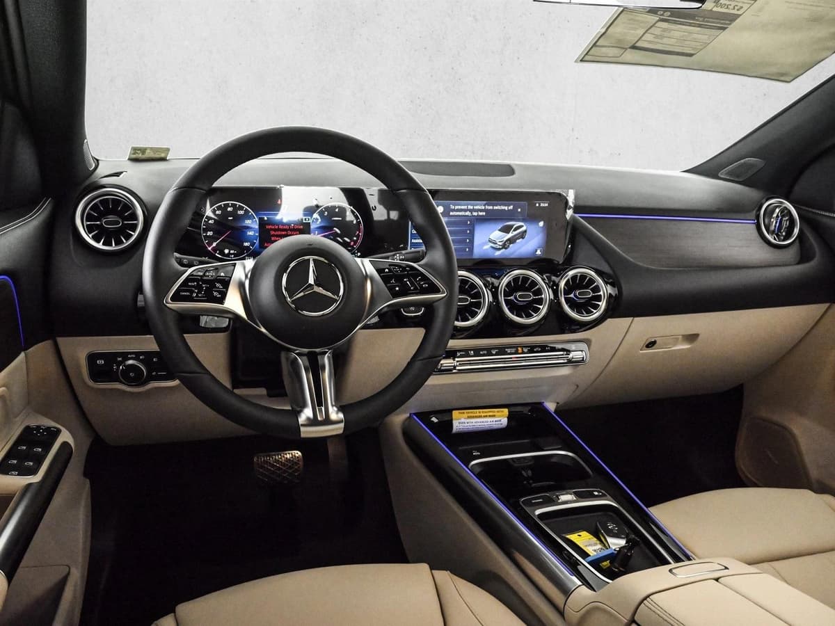 2026 Mercedes-Benz GLA 18