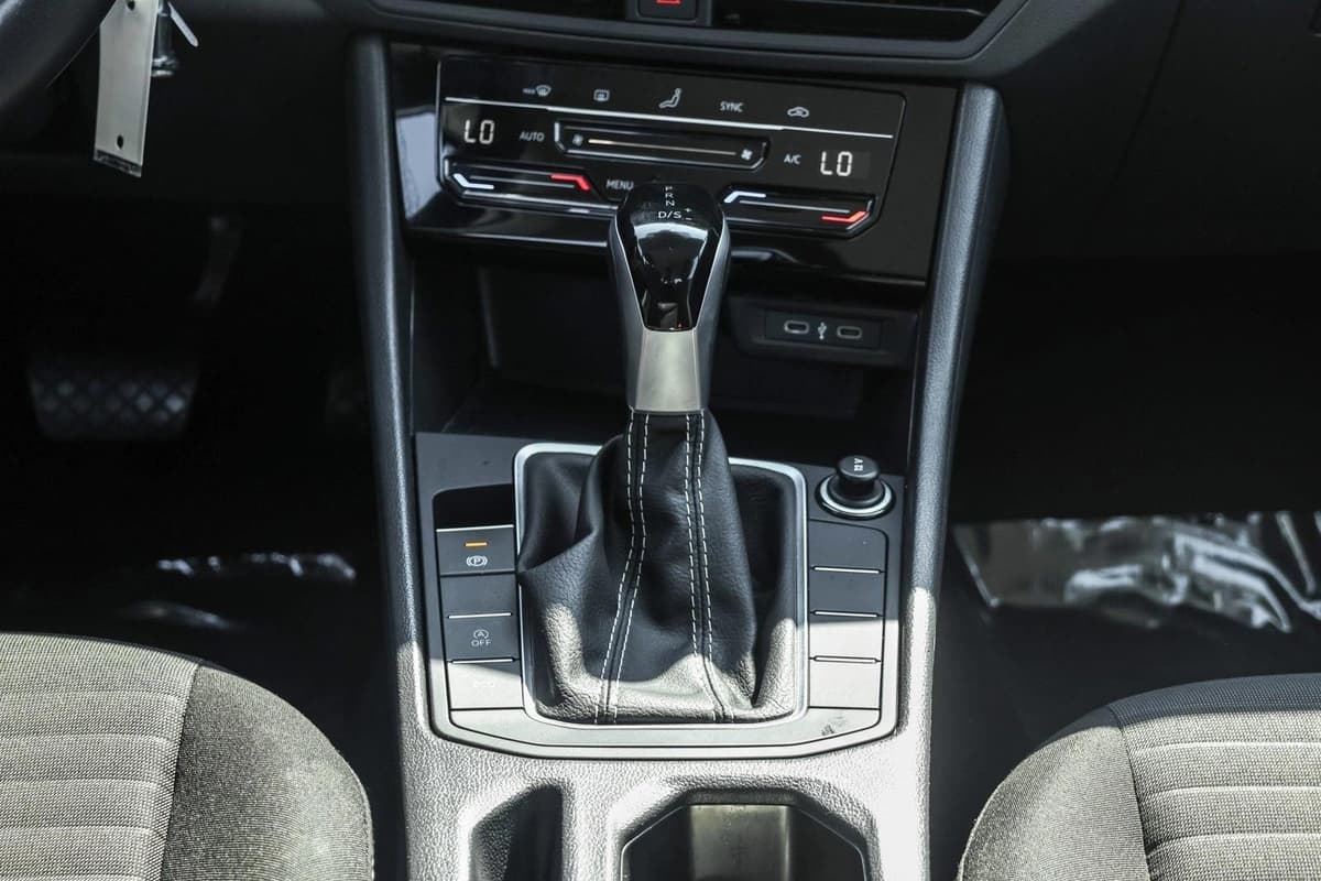 2025 Volkswagen Jetta 16