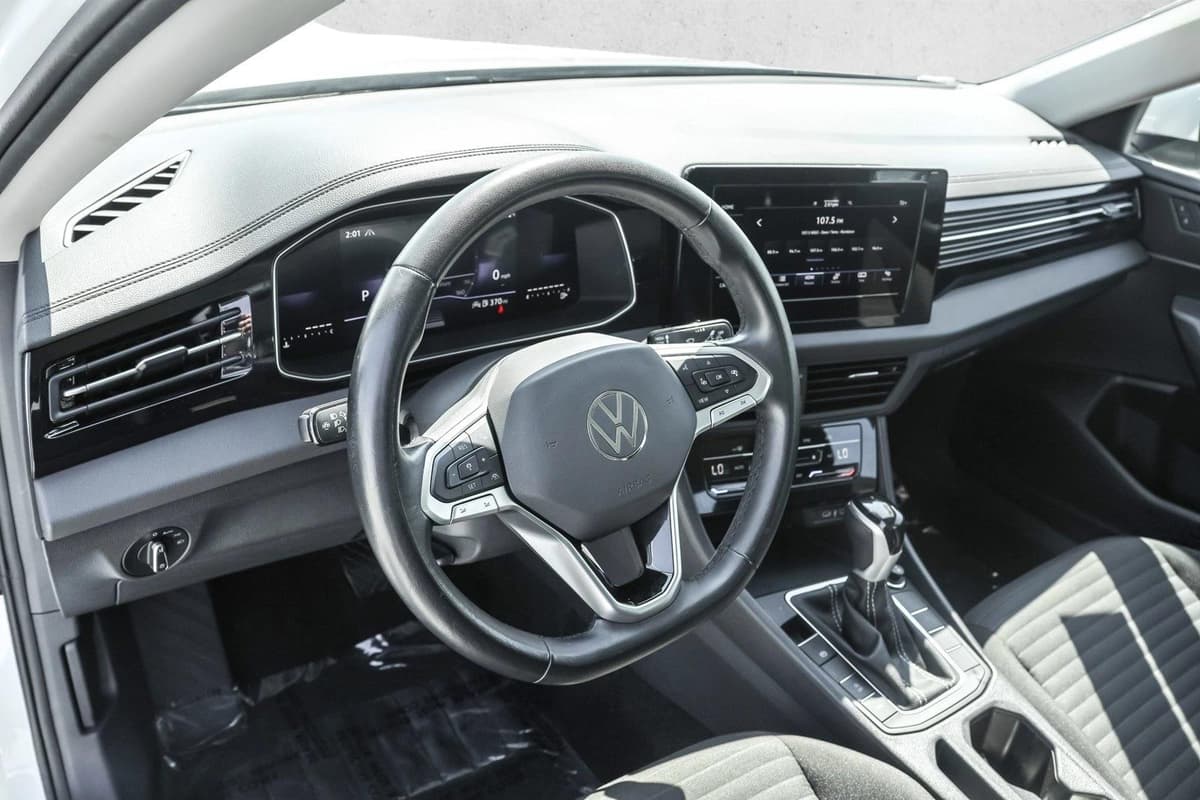 2025 Volkswagen Jetta 9