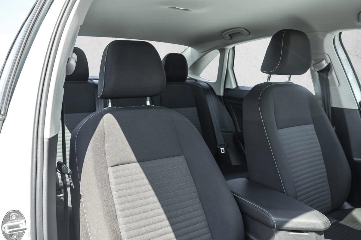 2025 Volkswagen Jetta 24