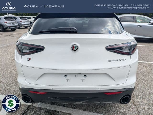 2025 Alfa Romeo Stelvio 6