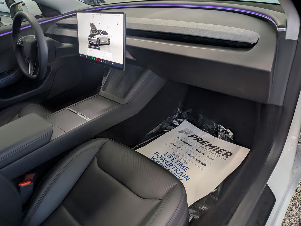2026 Tesla Model 3 32