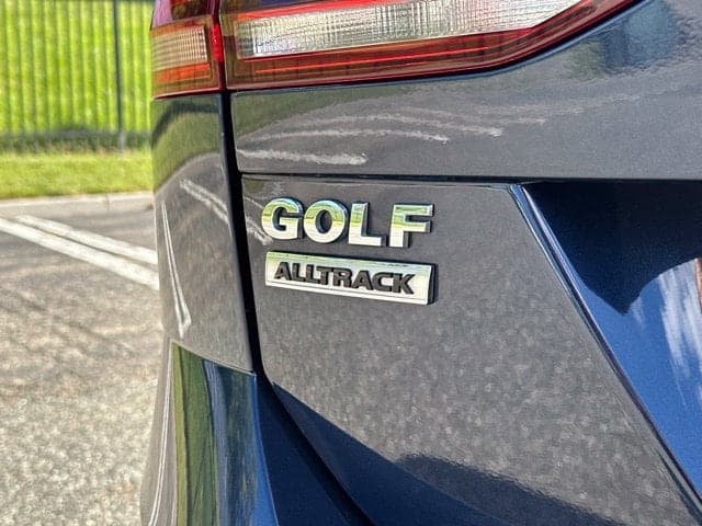 2017 Volkswagen Golf Alltrack 35
