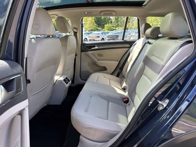 2017 Volkswagen Golf Alltrack 12