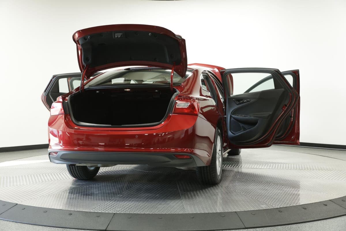 2025 Chevrolet Malibu 15