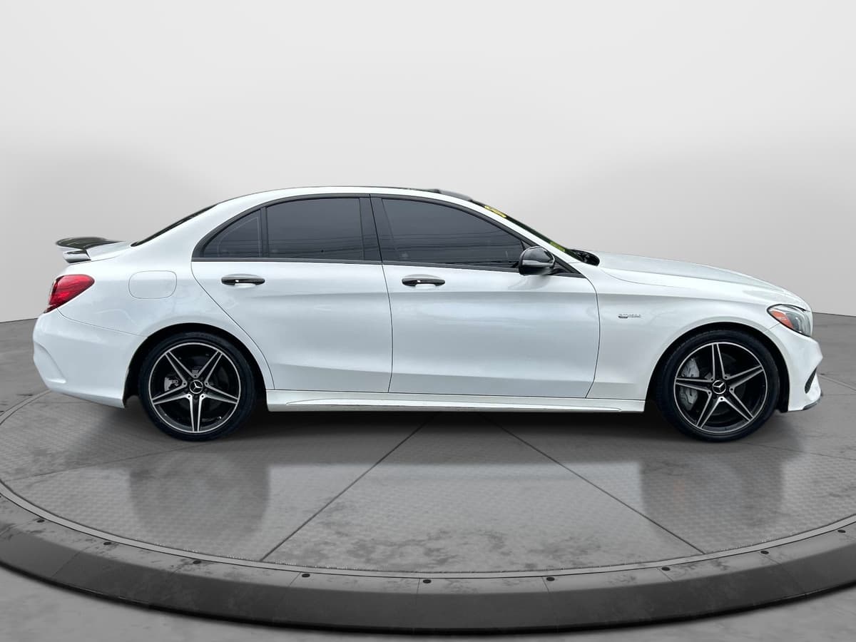 2017 Mercedes-Benz C-Class 5