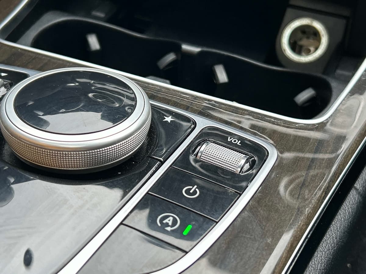 2017 Mercedes-Benz C-Class 29