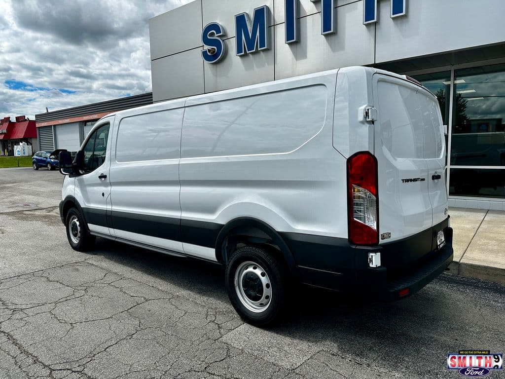 2026 Ford Transit Van 7
