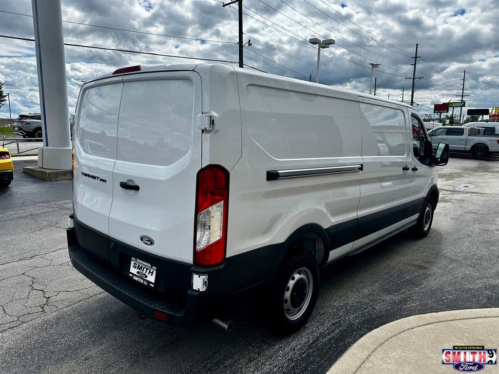 2026 Ford Transit Van 5