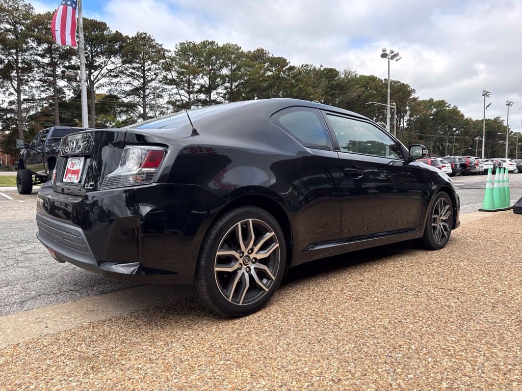 2015 Scion tC 9