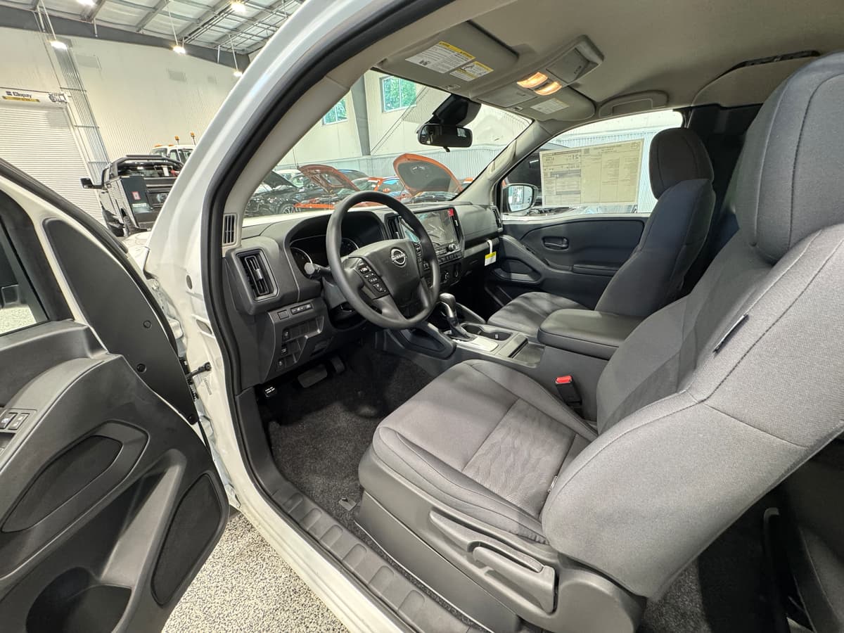 2026 Nissan Frontier 6