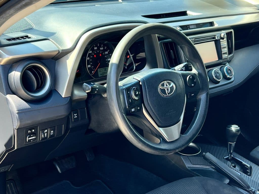 2015 Toyota RAV4 5