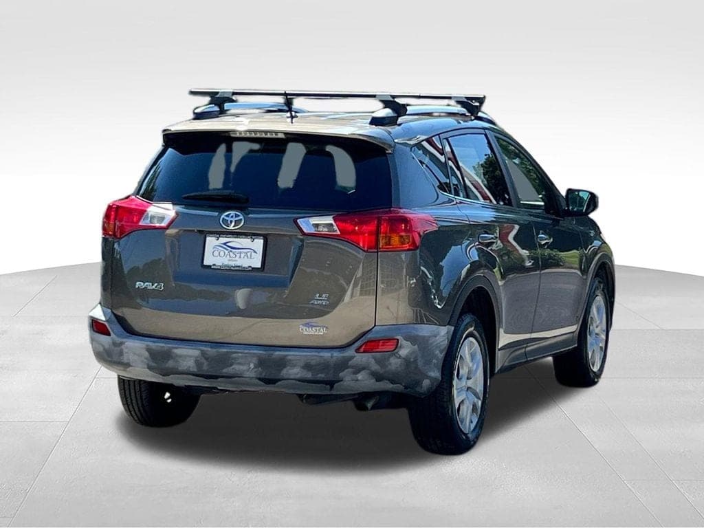 2015 Toyota RAV4 9