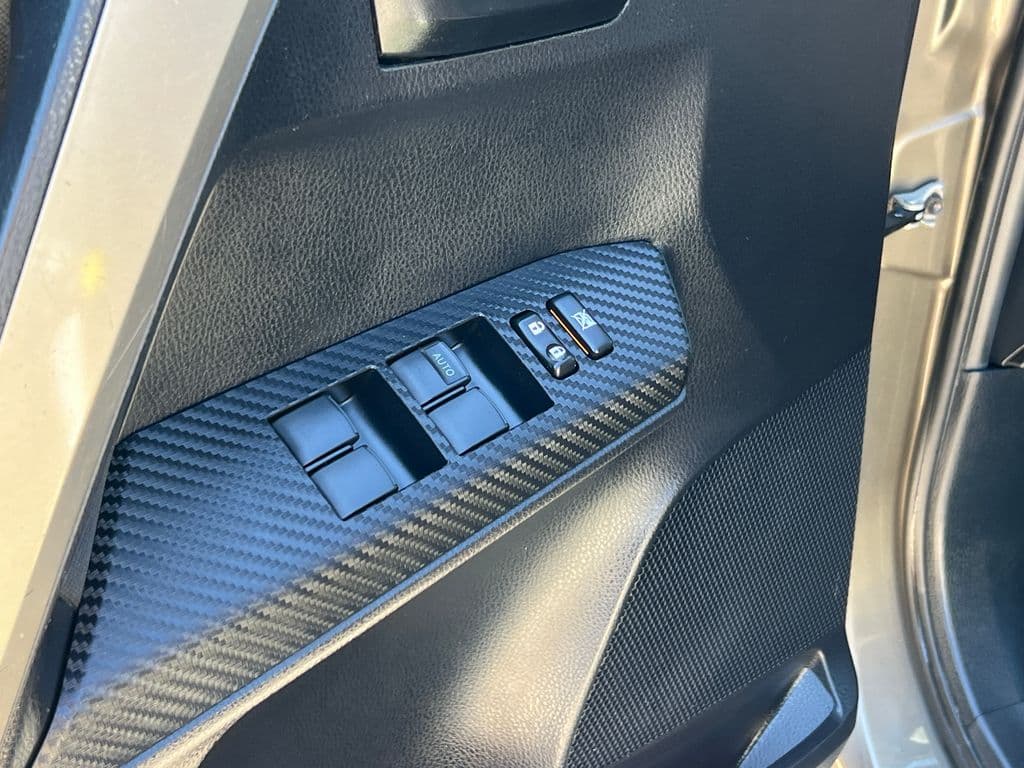 2015 Toyota RAV4 6