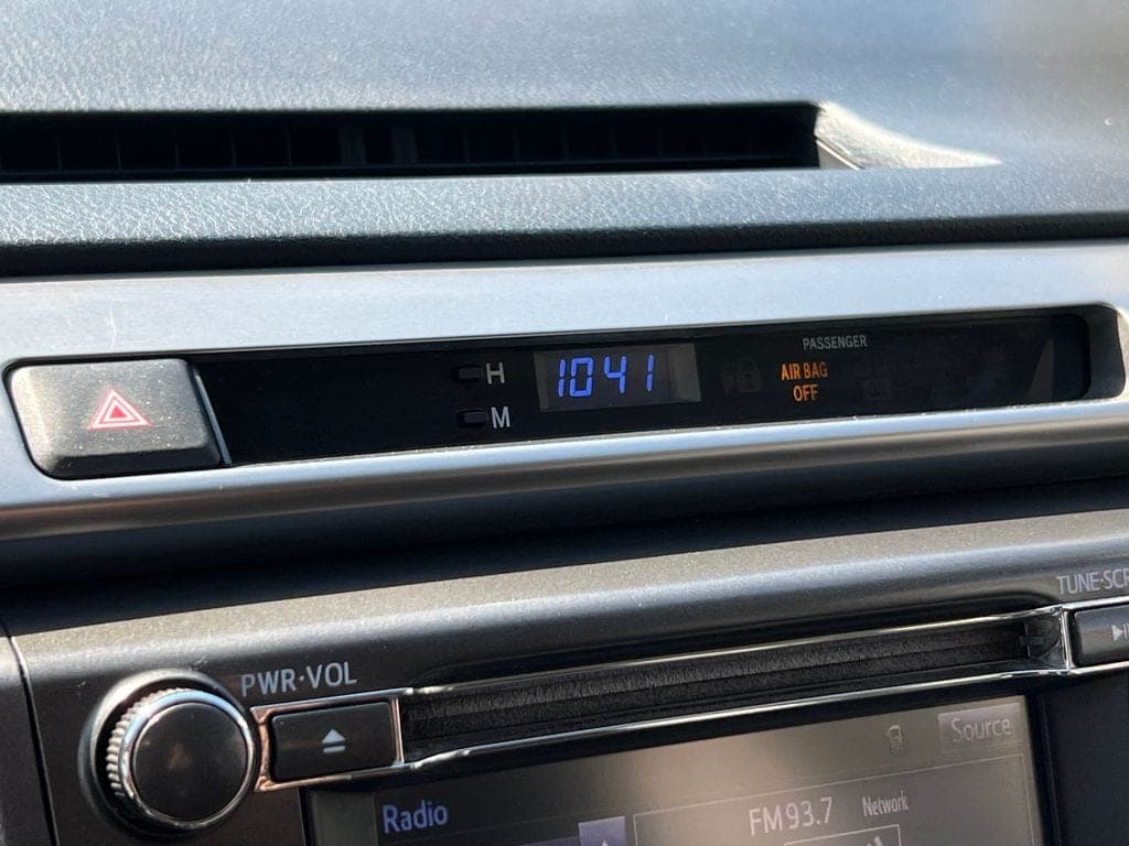 2015 Toyota RAV4 27