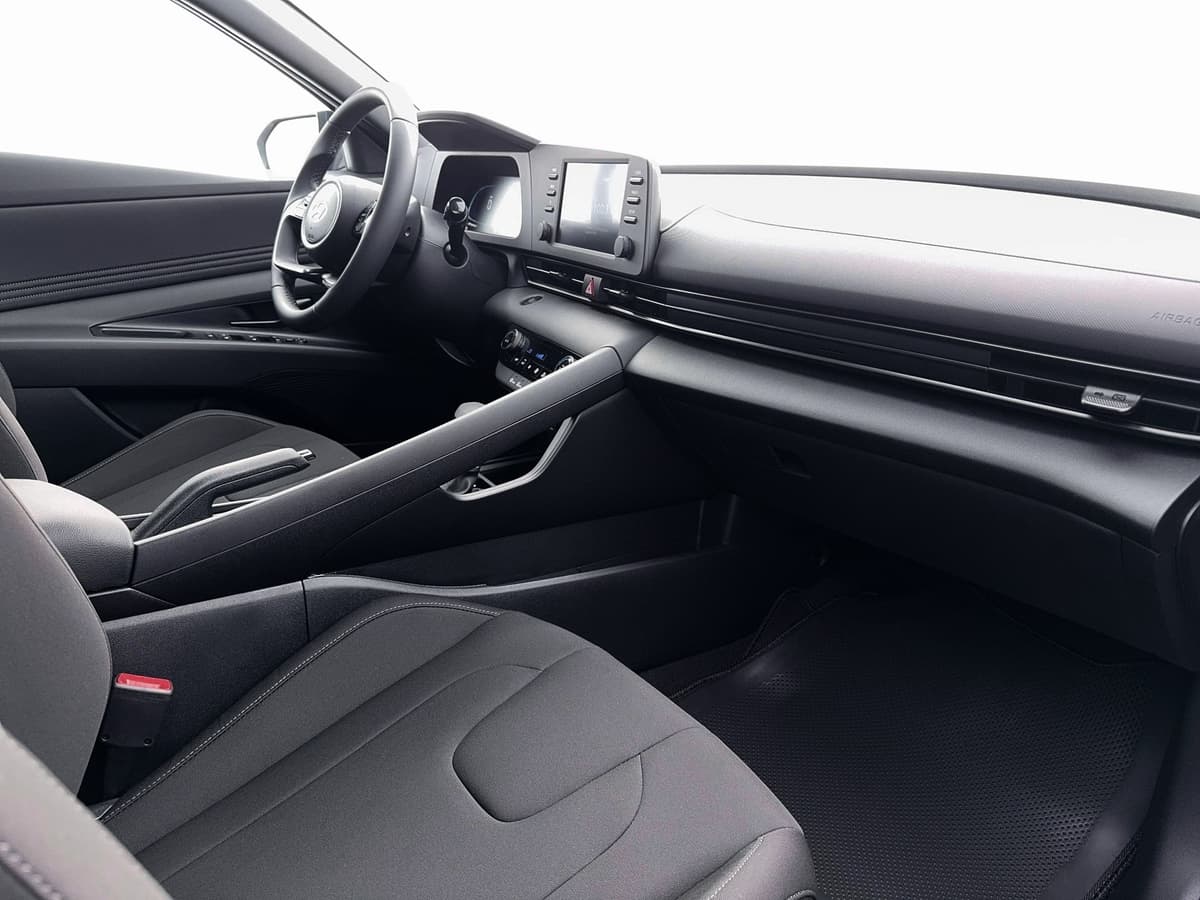 2026 Hyundai Elantra 15