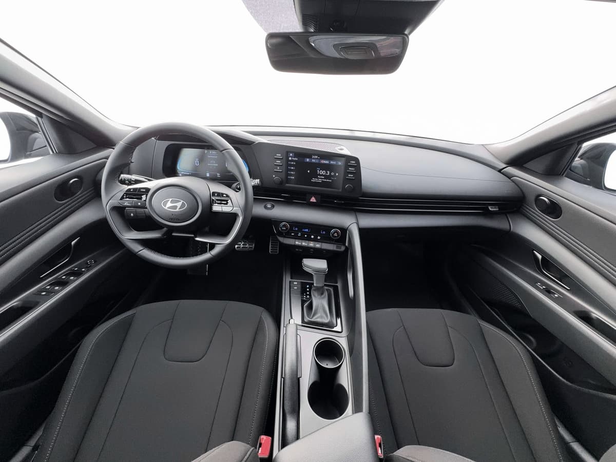 2026 Hyundai Elantra 13