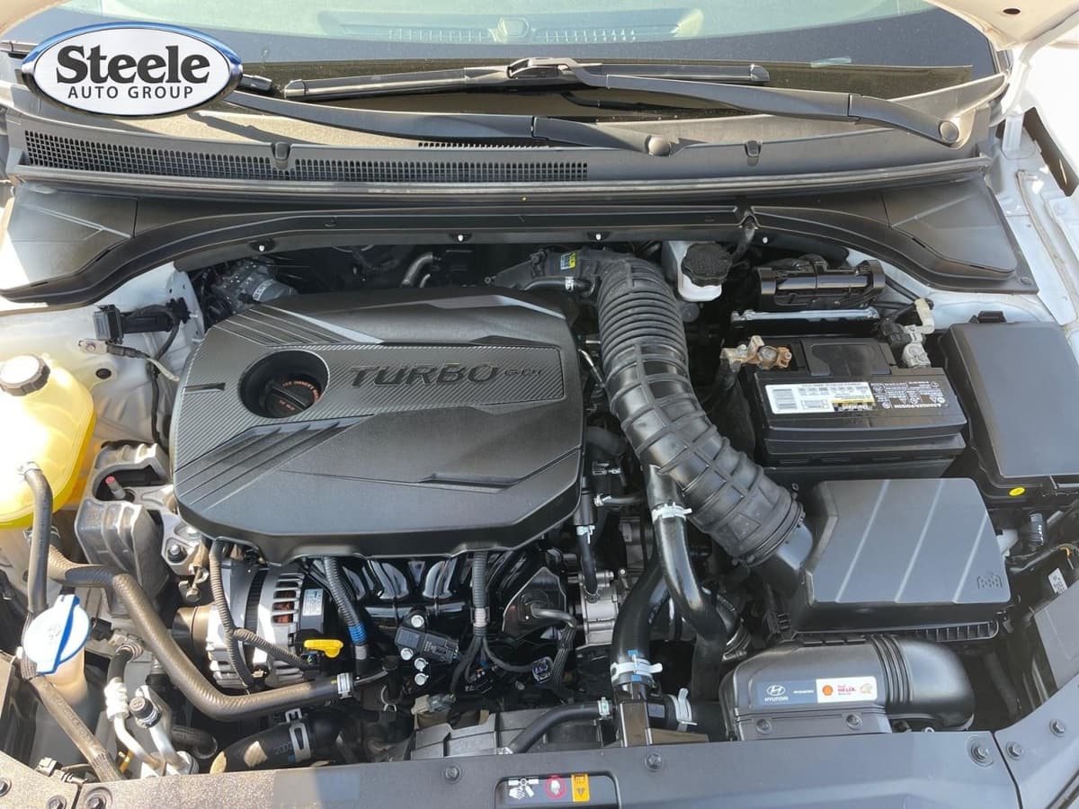 2021 Hyundai Veloster 9